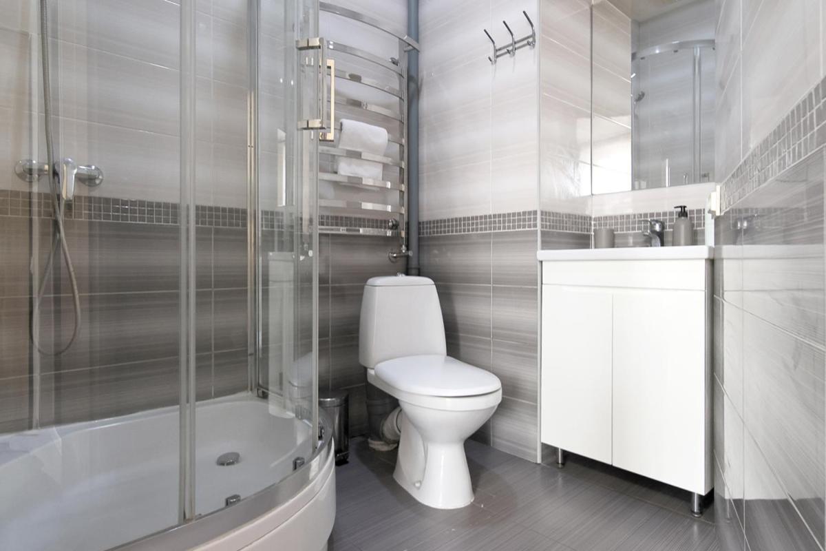 Buk Apartments On Doroshenka 25 Lviv Bagian luar foto