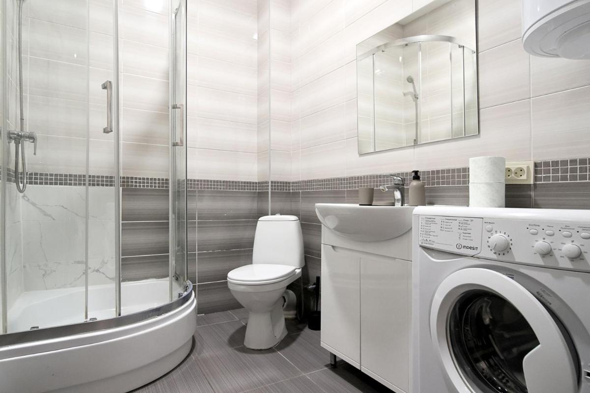 Buk Apartments On Doroshenka 25 Lviv Bagian luar foto